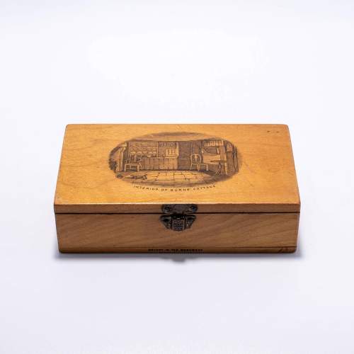 Very Nice Antique Mauchline Ware Box with a View of Burns Cottage image-1