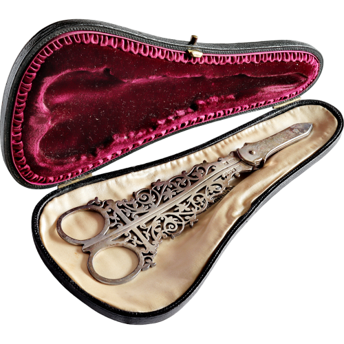 Cased Victorian Silver Grape Scissors image-3