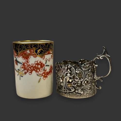 Royal Crown Derby Set of Imari Demi-Tasse Coffee Cans & Saucers image-3