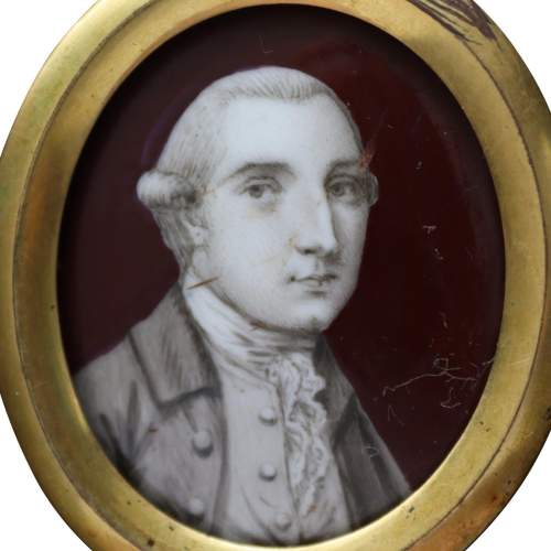 18th Century Rare Enamelled Miniature Portrait image-4