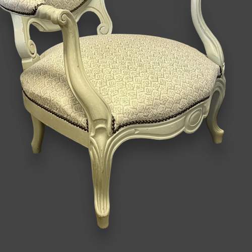 Vintage Bedroom Chair image-6