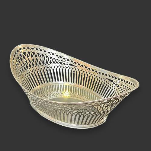 Silver Bread Basket image-1
