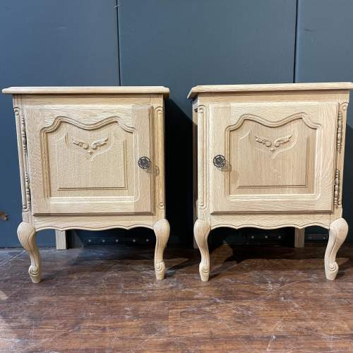 French Rustic Oak Pair of Pot Cupboards image-2