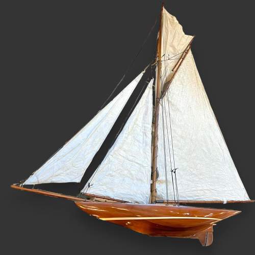 Rare Large Scale Model J Class Style Yacht by John Gale image-2