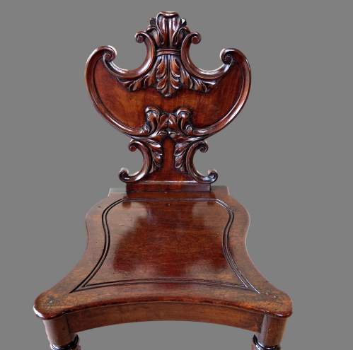 An Early 19th Century Mahogany Hall Chair image-2