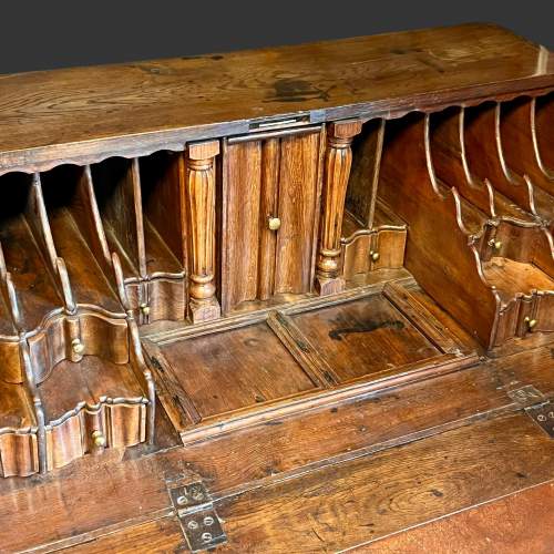 Queen Anne Period Oak Desk image-4