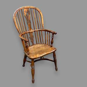 Early 19th Century Yew Wood Windsor Armchair