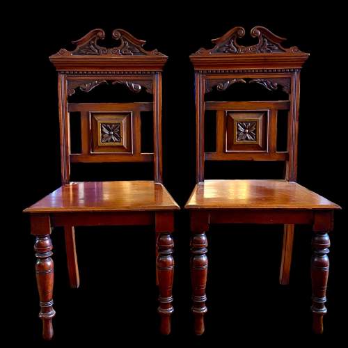 Pair of 19th Century Victorian Walnut Hall Chairs image-4
