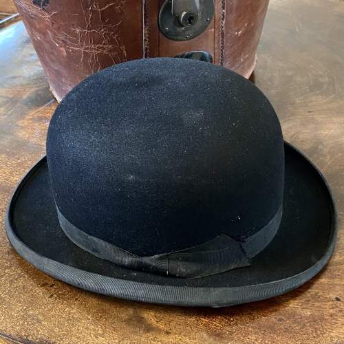 Early Victorian Leather Double Top Hat Case image-6