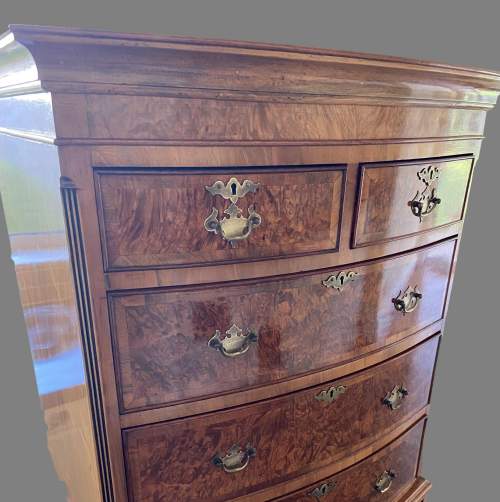 Mid 20th Century Bow Front Burr Walnut Chest on Chest image-4