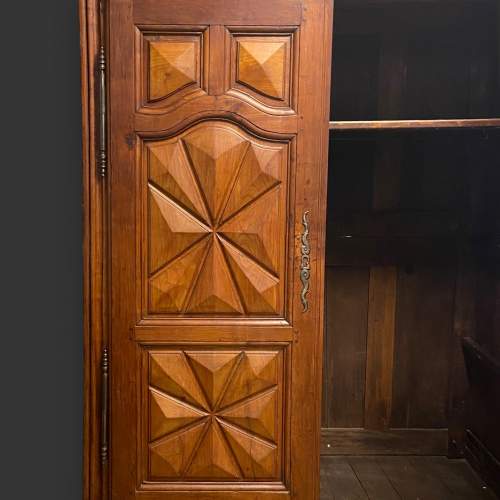 Early 19th Century Walnut Armoire image-3