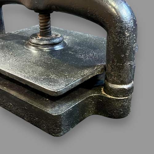 Heavy Small Cast Iron Hand Crank Book Press image-6