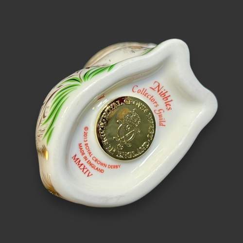 Royal Crown Derby Collectors Guild Nibbles the Rabbit Paperweight image-4