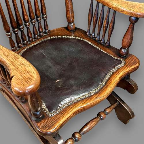 19th Century American Rocking Chair image-3