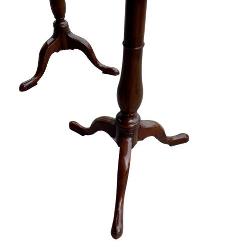 A Pair of Mahogany Occasional Tables image-5