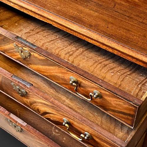 George III Period Small Mahogany Chest of Drawers image-5