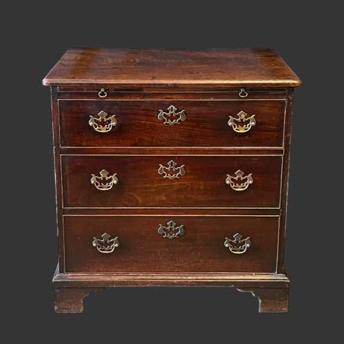 George III Period Mahogany Chest of Drawers image-2
