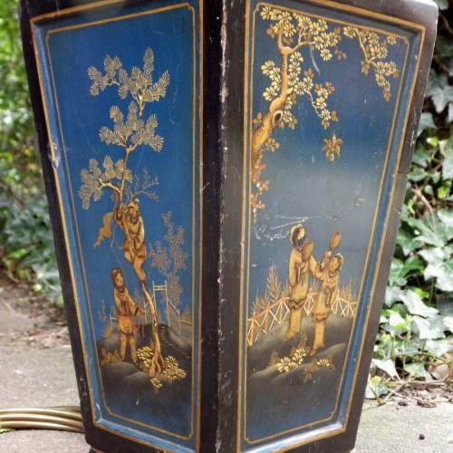 Chinoiserie 1920s Antique Hand Painted Wooden Large Table Lamp image-6
