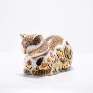 A Royal Crown Derby Cottage Cat Paperweight