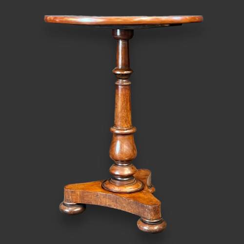 Pair of 19th Century Mahogany Occasional Tables image-5