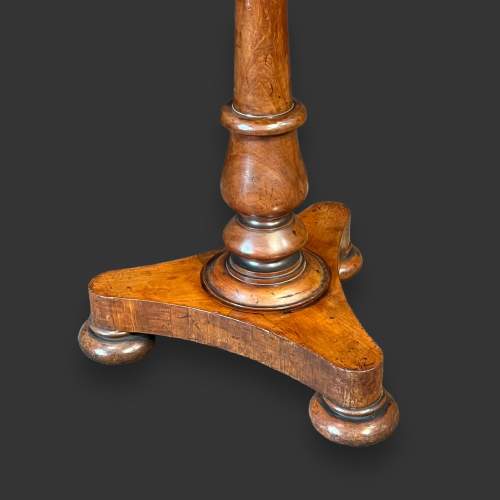 Pair of 19th Century Mahogany Occasional Tables image-6