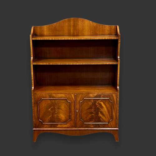 Vintage Bevan and Funnell Flame Mahogany Bookcase image-2