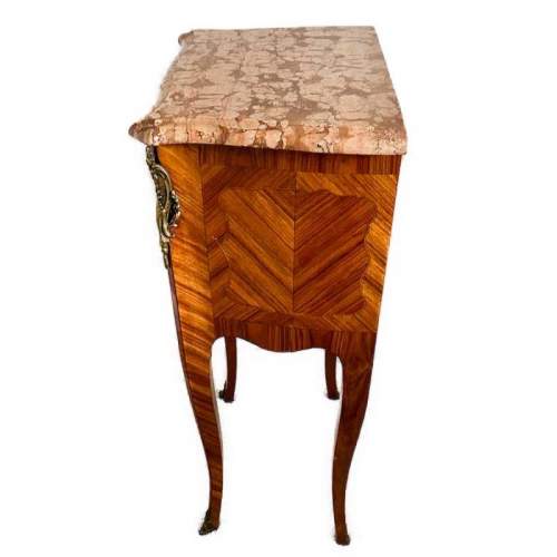 A Pair of French Marquetry Nightstands in Louis XVI Style image-4