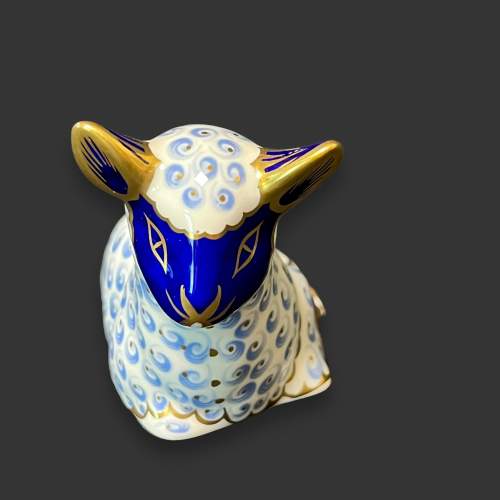 Royal Crown Derby Lamb Paperweight image-3