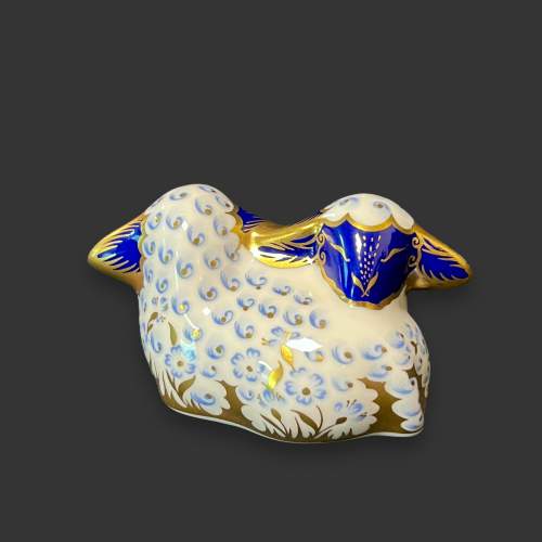 Royal Crown Derby Double Lamb Paperweight image-2