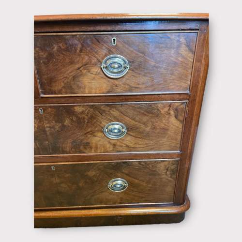 19th Century Flame Mahogany Chest Of Drawers image-6