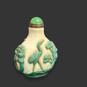 Vintage Chinese Peking Overlay Green Glass Snuff Bottle