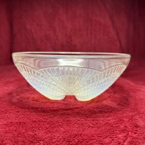 Rene Lalique Coquilles Shell Pattern Opalescent Glass Bowl 1932