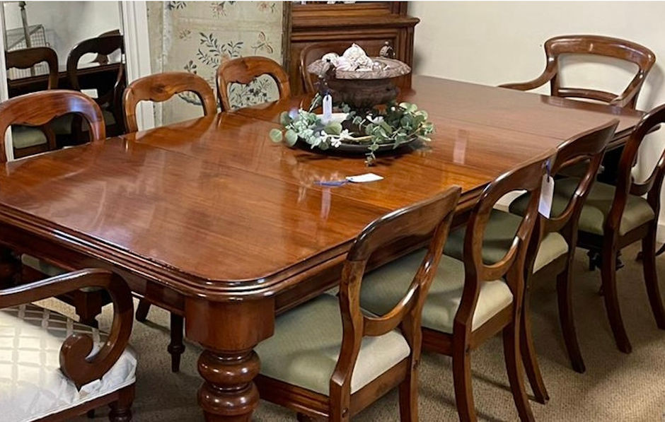 identifying antique dining room tables